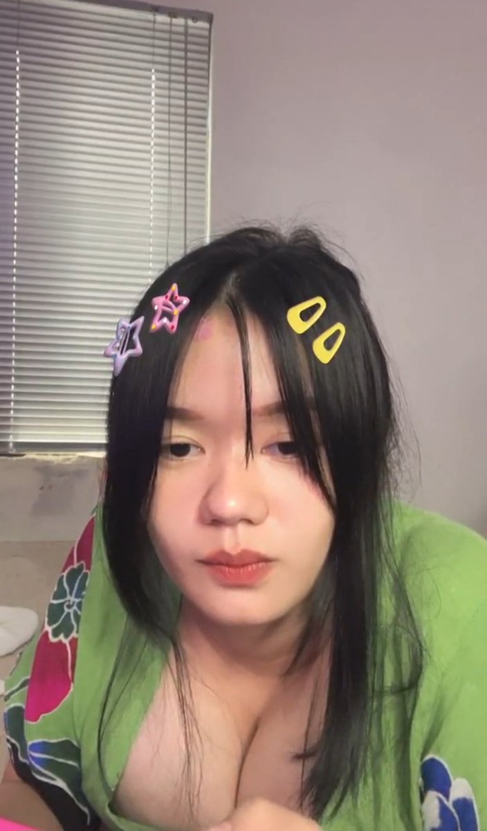 Mm457Memo's tweet photo. Meimei tobrut live viral dood
https://t.co/AZxih3vv39 https://t.co/AEJ7E7DoVC
