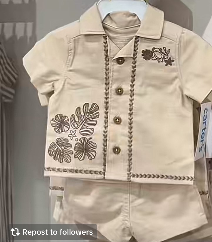 gaatuleba's tweet photo. is it so wrong if i buy a baby clothes set even tho i dont plan em for YEARS LOOK AT IT https://t.co/SR2qLEbTk8