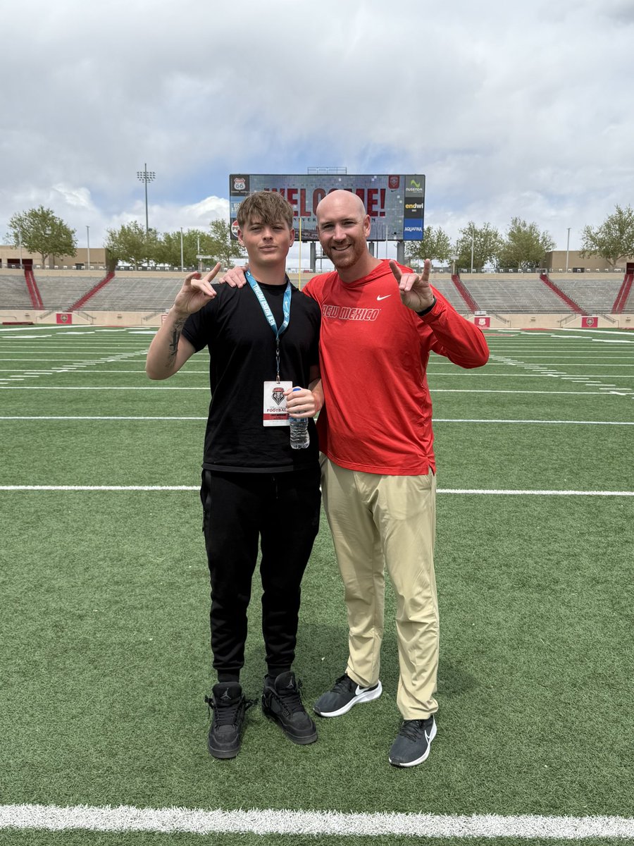 Cash_Harbison's tweet photo. Had a great time time on my visit to @UNMLoboFB Thank you to @_CoachElliott and @Coach_CBooth for having me out #GoLobos 

@Coach_Eck @Beau_Davidson @CoachDT_TFB @Tolleson20 @MacCorleone74 @CoachWhiteDB1 @TFloss32 @Marchen44 @charbison02 https://t.co/z9ZcGglqIi