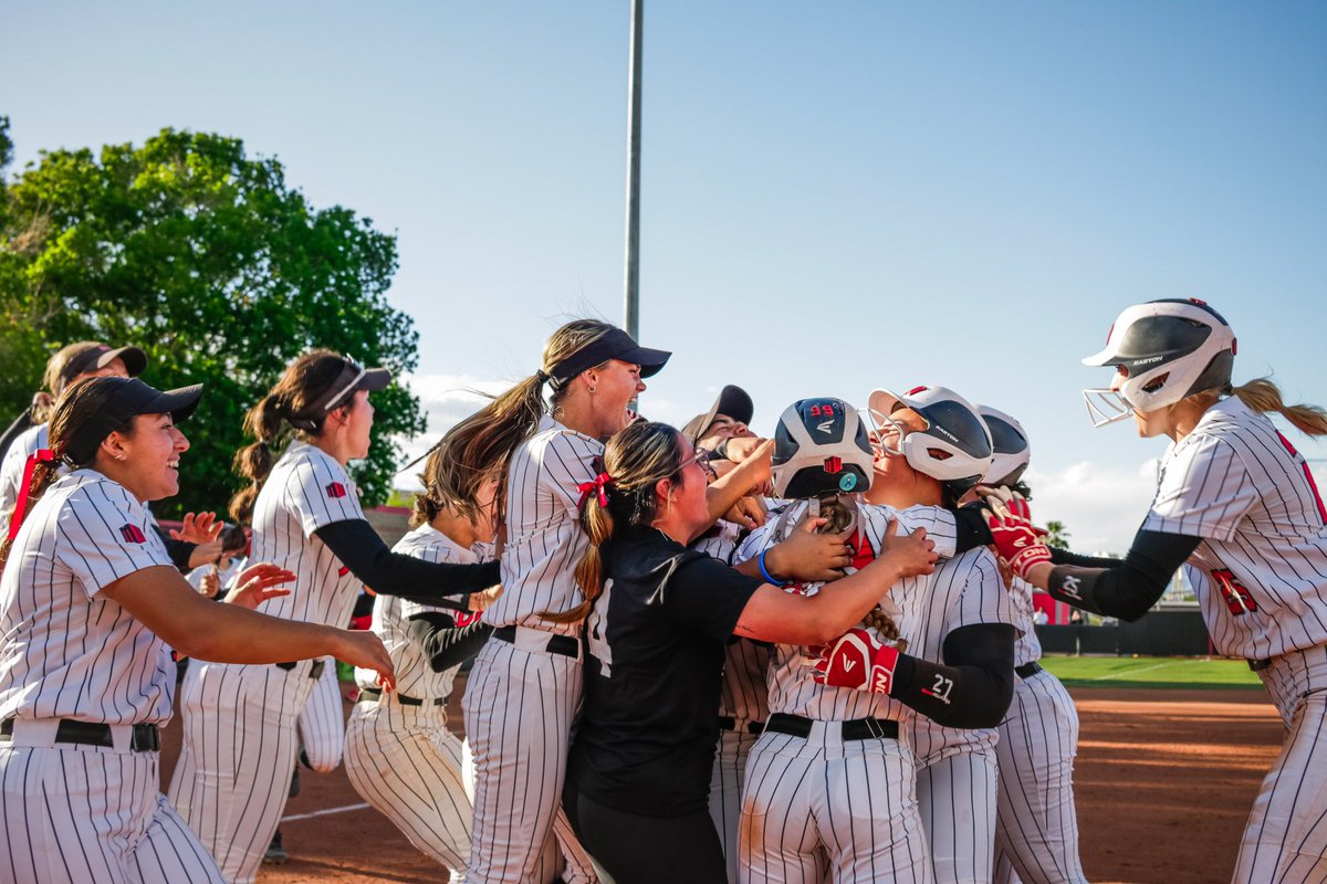 Walk-off victory snaps 🤩📸