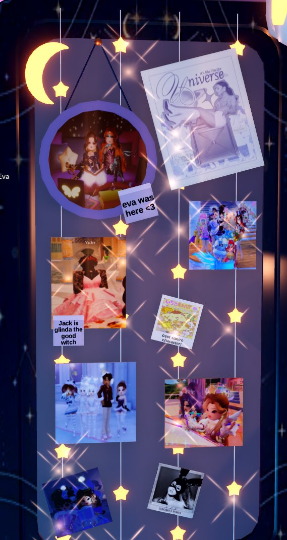 SoIarScarlett's tweet photo. My Royale High Campus 4 Locker💜✨

Definitely wanted to add my favorite things in life into my locker which includes stars, my friends, and my favorite singer Ariana Grande. https://t.co/cX6YF8mKdX