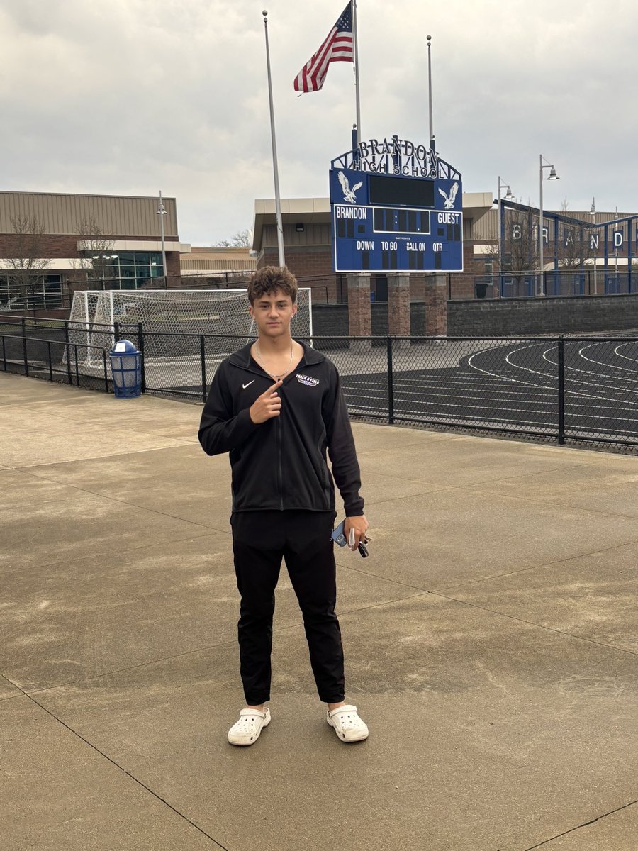 Coach_Auger_WLW tweet media