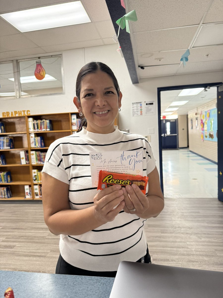 RealRobRobledo's tweet photo. π»ππ πΎπππππ π«πππππ Shout-Outs Continue @EastwoodKnolls π£π£
We Love Catching Our People Carrying the Standard & Recognizing Them!
Thank You to Our Community for Sharing Your Love of Our Teachers!
#ValuedEducator ππ
#SuccessStandards π§πΊοΈ
#CarryTheStandard π₯π https://t.co/aWwuGPqHs0