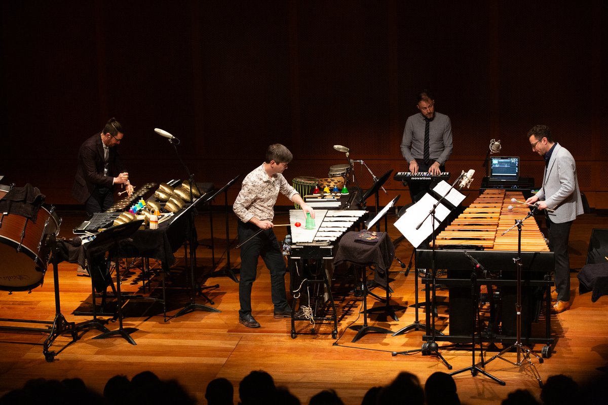 teatromayor's tweet photo. Con dos décadas de recorrido, @ThirdCoastPerc llegó al #TeatroEstudio del #TeatroMayor con el concierto 'Aguas da Amazonia'. Un encuentro musical con obras de #Hynes, #Jlin y más, en el VII Festival Internacional de Música Clásica de Bogotá #BogotáEsAmérica.
📸Jose Luis Álvarez https://t.co/MAW9Nw8XlA