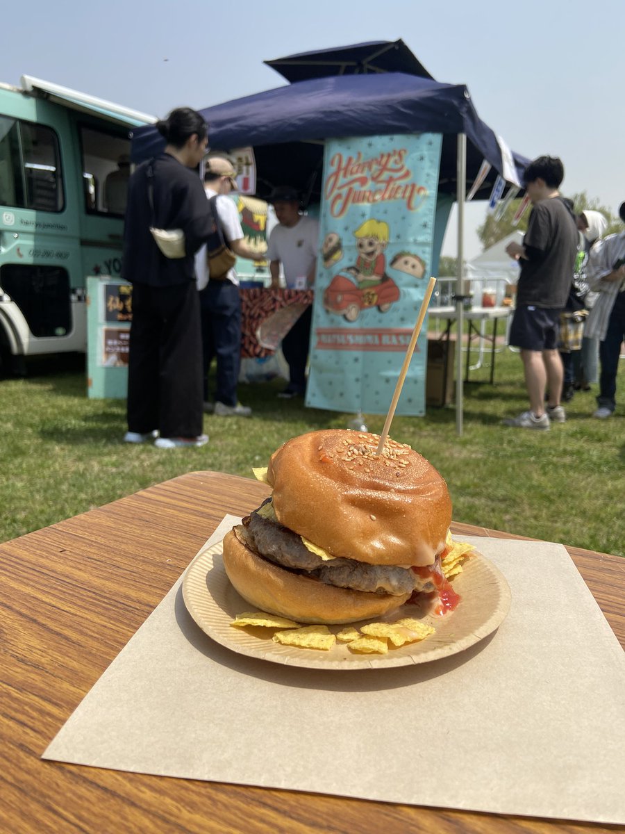 hlcnee's tweet photo. イタフェス
Hurry’sJunctionのメキシカンうままままま https://t.co/ONUvpLbl8T