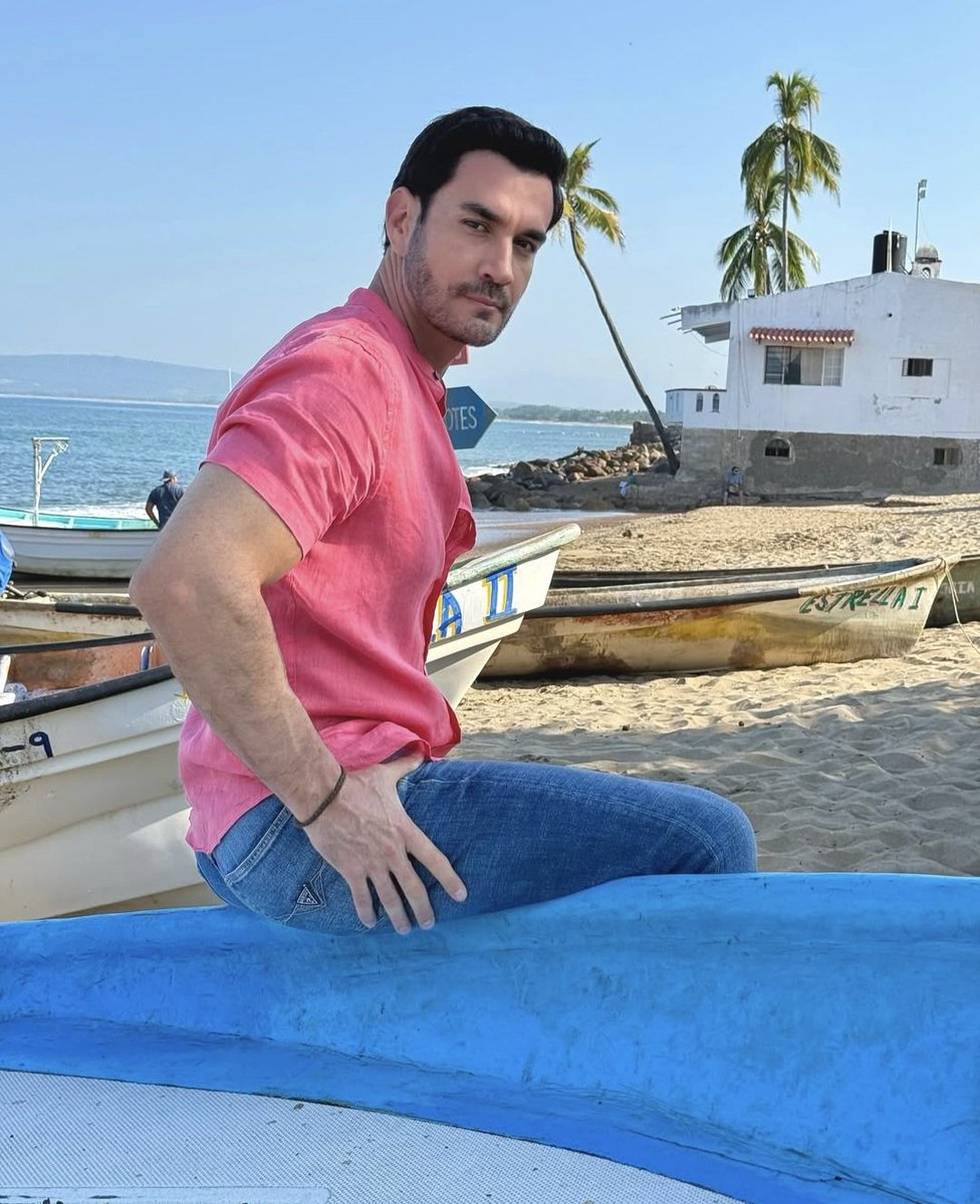YulGuion7's tweet photo. Ya al aire #Amar 🌊❤️🔥 ¡IMPERDIBLE! ¡IMPERDIBLE! 
¡IMPERDIBLE! @Nachosada @rosasalazara @juancar_alcala @davidzepeda1 @evacedenor @LauraCarmine @vgonzalezactor @AnaMartinActriz @gabymelladou https://t.co/JBLnAsGOBF