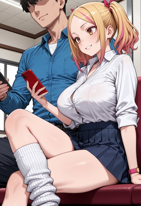 ギャル妹とスマホゲー対戦中
妹「うわっ、お兄ちゃん、よっわ〜!」
僕(なんでこいつ、こんなに上手いんだ…?) 