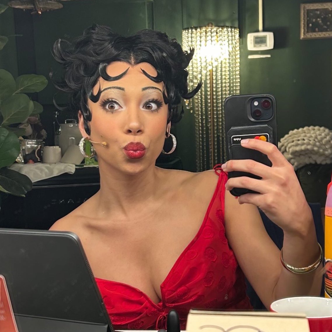 HlLLVALLEY's tweet photo. /       MY  SHAYLA  HAD  HER  BETTY  DEBUT  THIS  WEEK https://t.co/Iw00mRkYdu