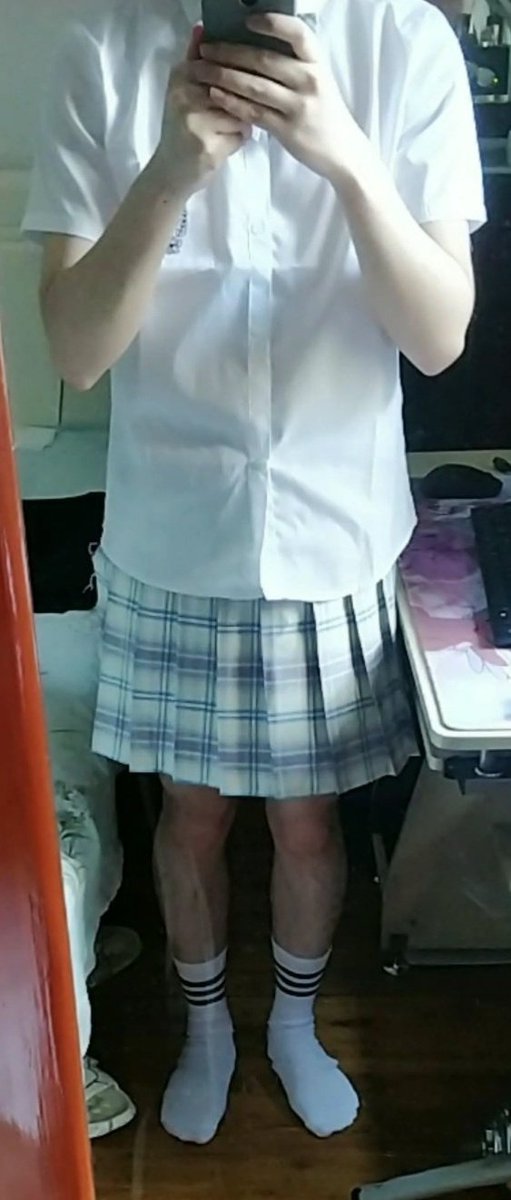 xingyuankk's tweet photo. 表面和实际，已经锁第八天了，要坏掉了 https://t.co/2UBGqYEstN