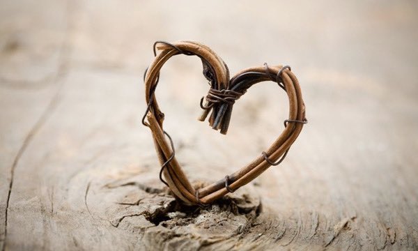 DavidBHome's tweet image. The cost of love mirrors the cost of discipleship;it requires a willingness to leave behind our wants and needs, preferences &amp;amp; personal comforts, for the sake of the Beloved.