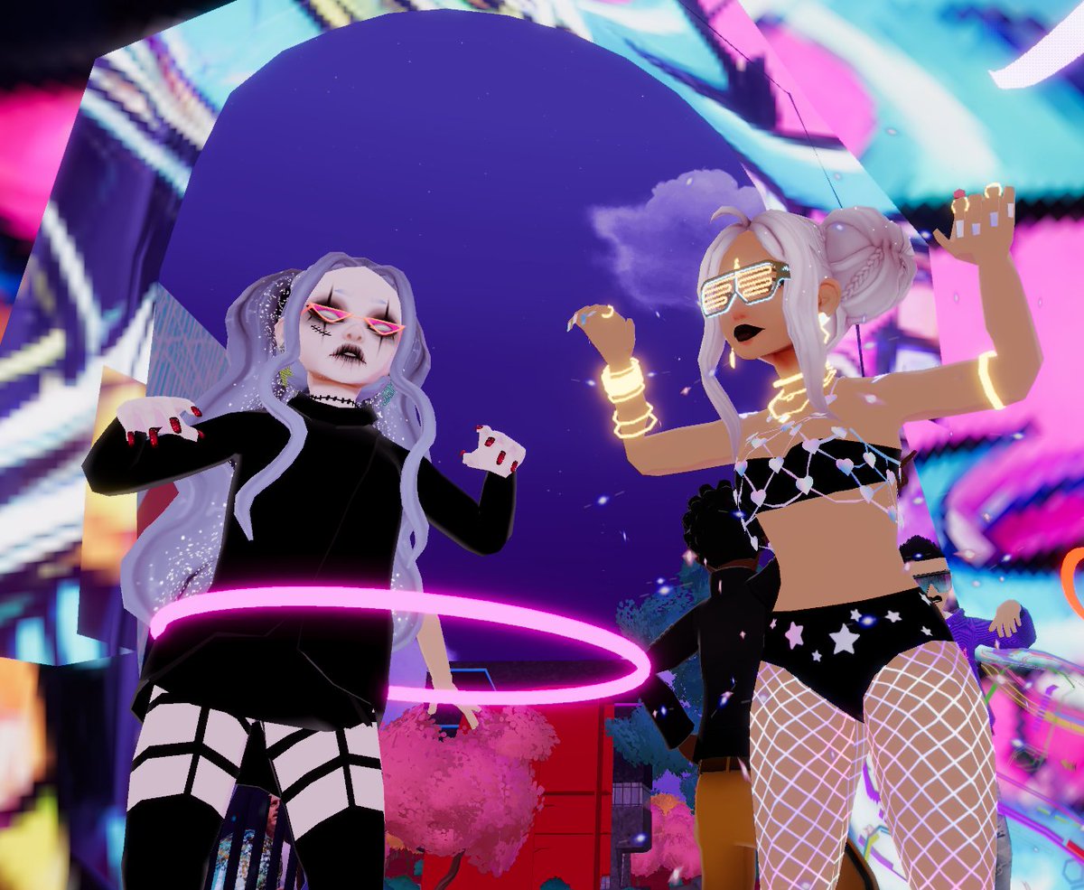 Partying our way into Easter weekend.... with EmoWaifu <a href="/toxicwaifudcl/">ToxicWaifu</a>
