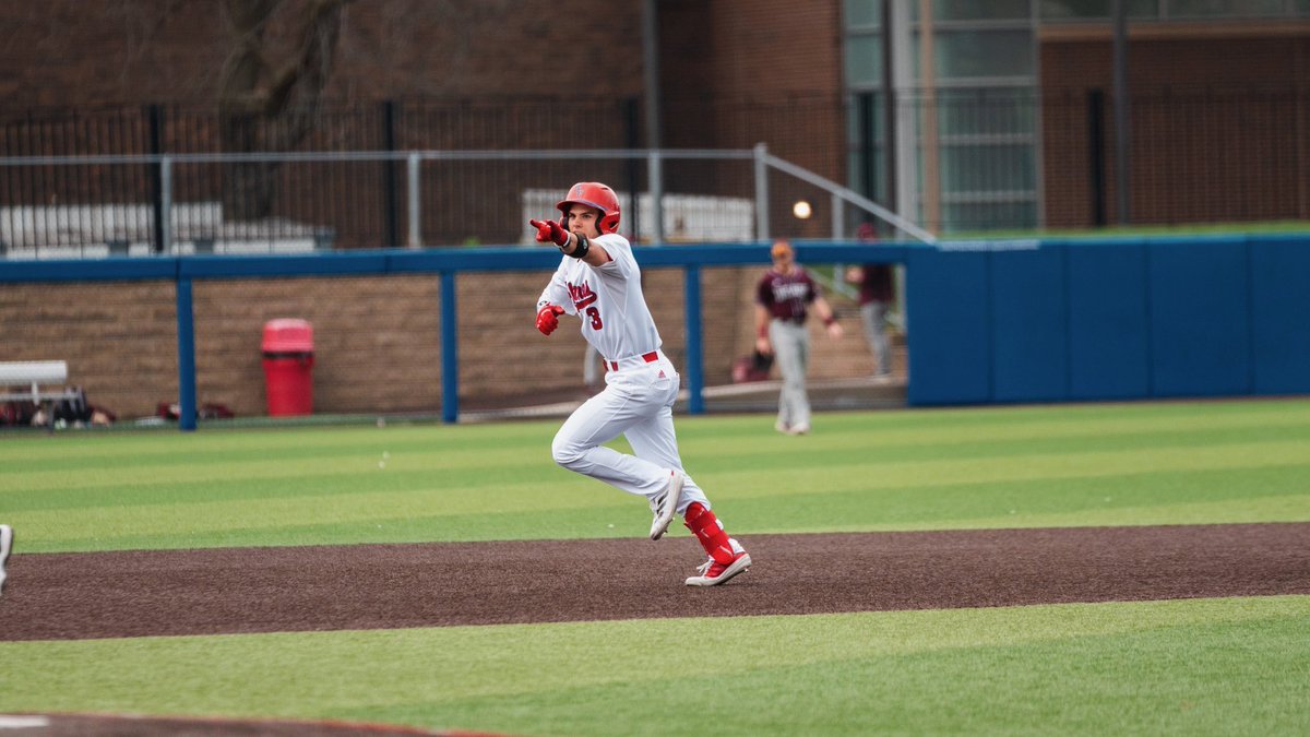 Awesome day and trip to see former WHS graduate Colin Husko <a href="/ColinHusko/">Colin Husko</a> who was playing at UIC and beat Missouri State.  He also hit his 2nd homer of the year.  Congrats to Colin and it was great to see you.