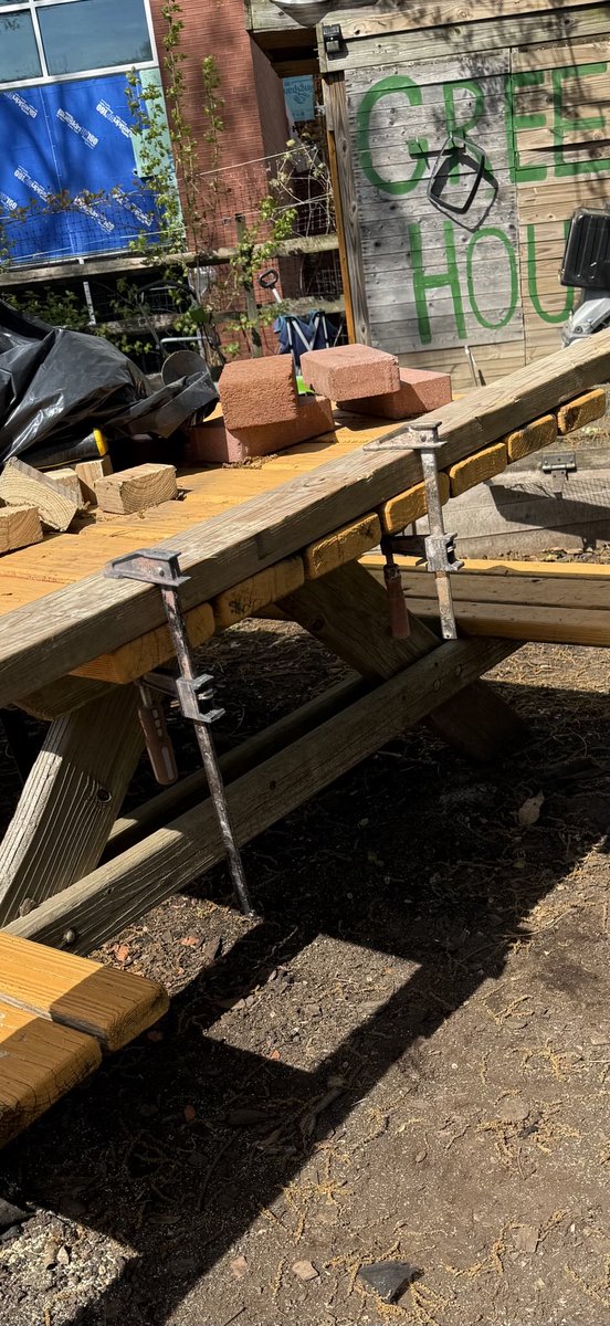 ThirtyOneCran's tweet image. build your own garden beds, get outdoors, organic exercise, a little sunshine, inexpensive, increased 
yield, 

@healthier
@happier
@organic
@nonviolent
@wealthier 
@homemade 
@tarriffproof
@priceless
⁦@gardening