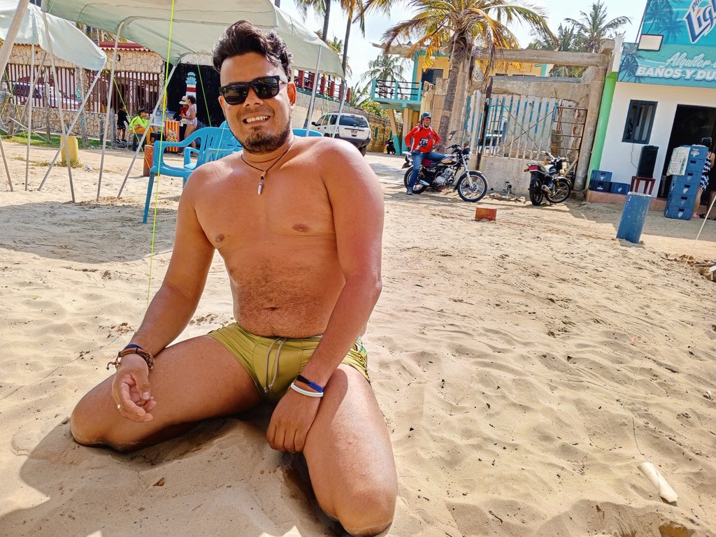 The_YimbertC's tweet photo. Disfrutando de esta semana santa 🙏🏽 https://t.co/lZmYYfxaYH