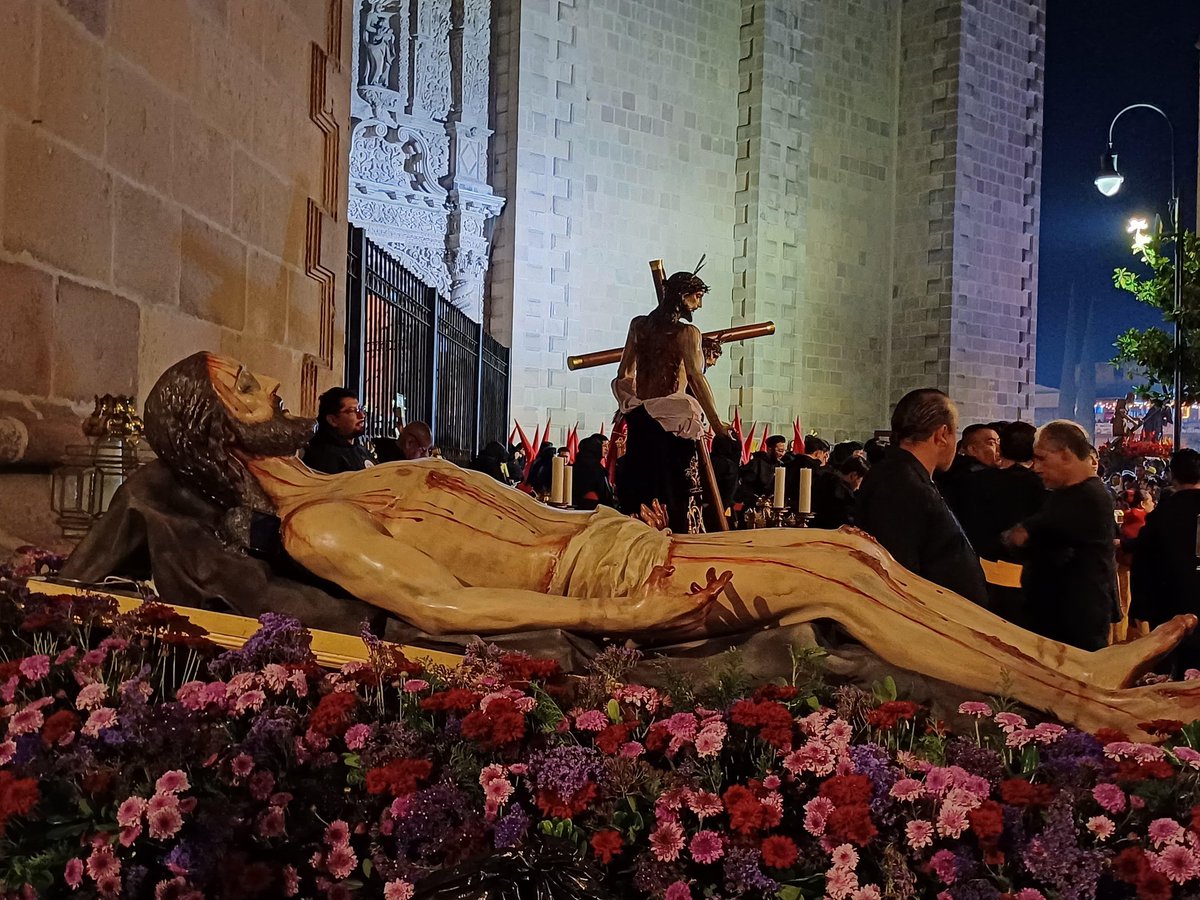 #EnFotos ✝️ Así se vivió la edición número 72 de la Procesión del Silencio en San Luis Potosí 🙏

📷 Humberto Torres
