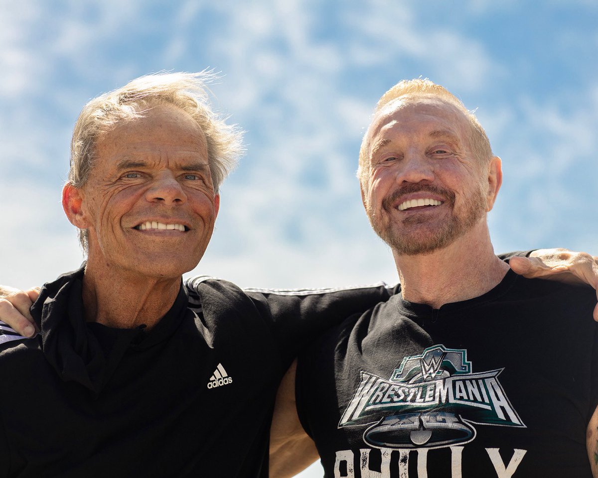 RealDDP's tweet image. HOPE is never gonna go out of style. Congratulations @genuinelexluger photo credit 📸 @edgutentag
