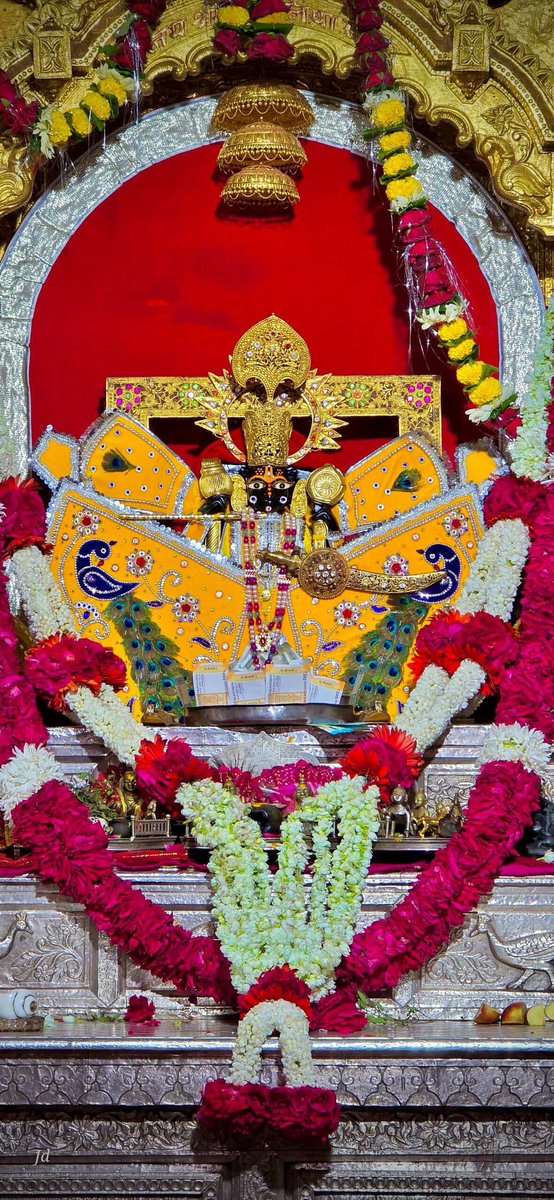 khemugurjar's tweet photo. आज के अति मनमोहक दर्शन 🙌🏻🥰🚩
#sawariyasethji https://t.co/n1aOPNCmV5