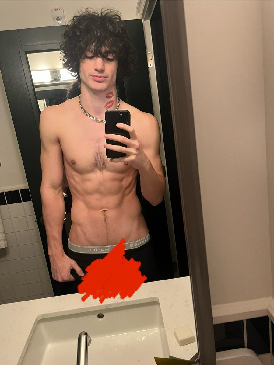 MasterSlaterX's tweet photo. Good Boy 😈 like n repost 4 more :)

#slater #straight #findom #spiderman #tribute #alpha #paypig #imslater https://t.co/7ixpxle4W3