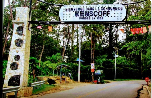 InnovaNews7's tweet photo. Insécurité : le centre-ville de Kenscoff et ses environs sous la menace grandissante des gangs -  https://t.co/e7f6gr634m https://t.co/CAYZg2nkZG