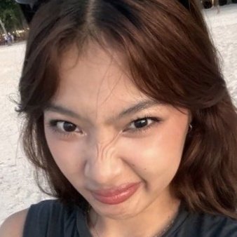 tinymacolet's tweet photo. nose scrunchies ˃̵ᴗ˂̵ https://t.co/WreWAhRrHX