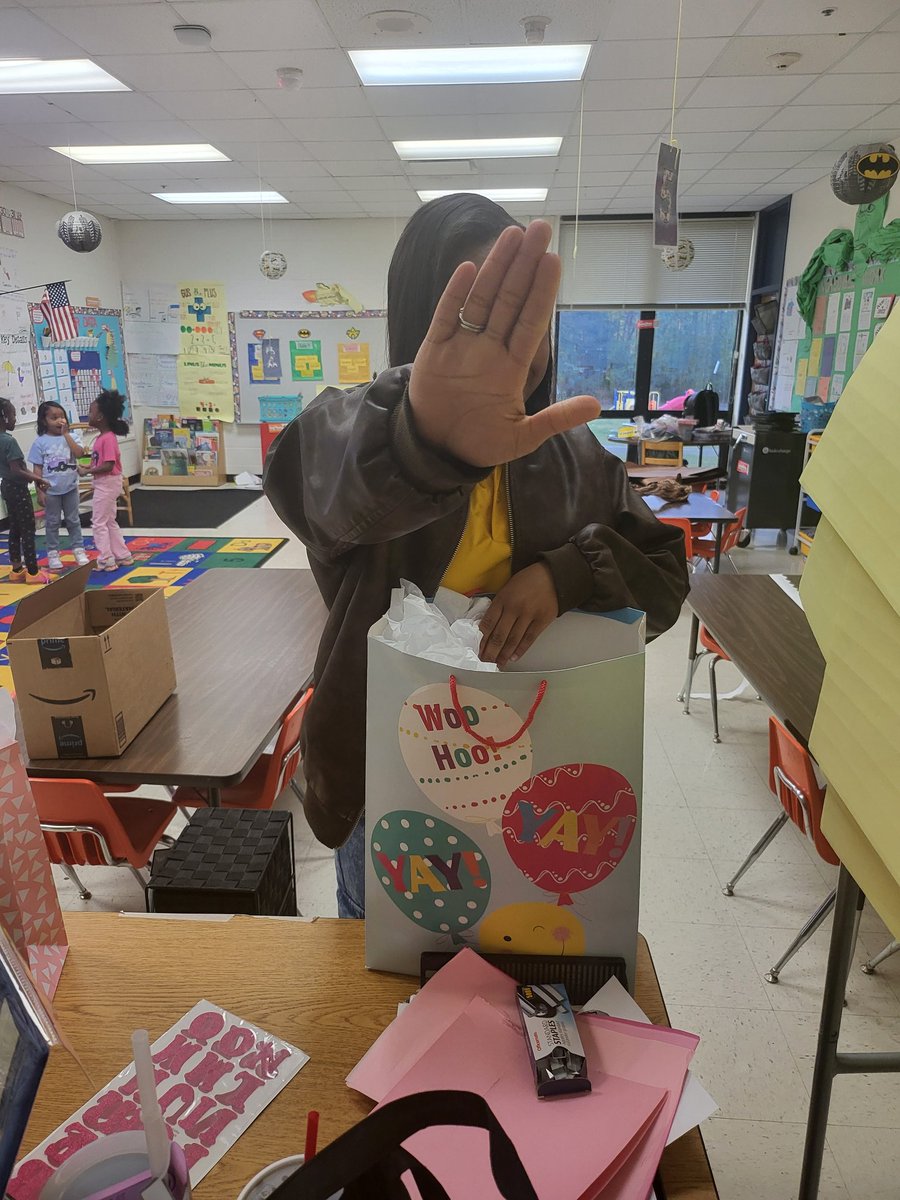 BeverlyDBaldwin's tweet photo. Today was the last day for my student teacher, and she tried to shy away from the camera in order NOT to cry! Lol. She will be missed, but she is off to rejuvenate, renew, restore, and restructure the lives attached to students and their families! ❤️ 😍 https://t.co/DLXO7PvDMQ