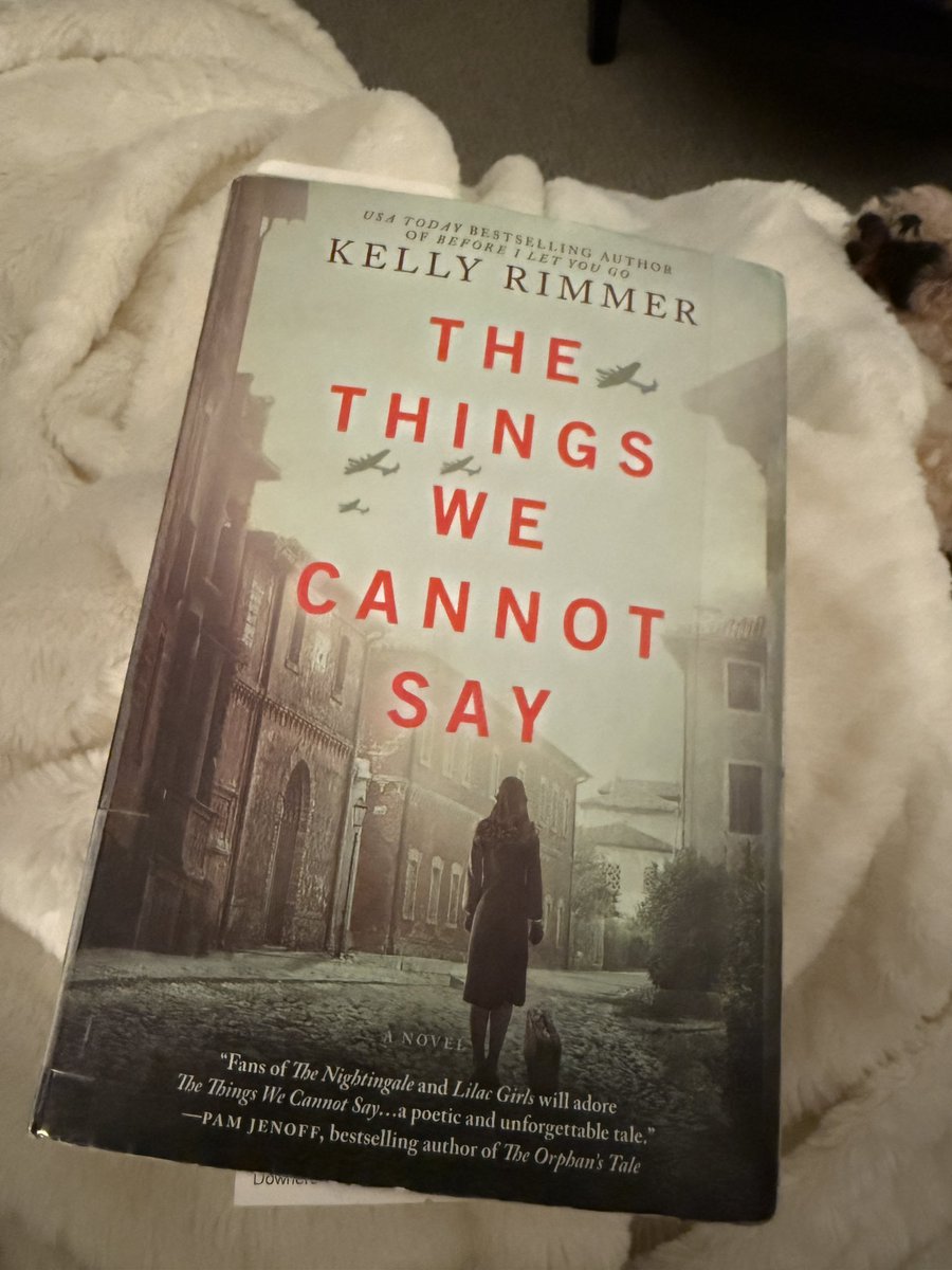 AmyGoray's tweet photo. @goodreads https://t.co/SF9g71yInn