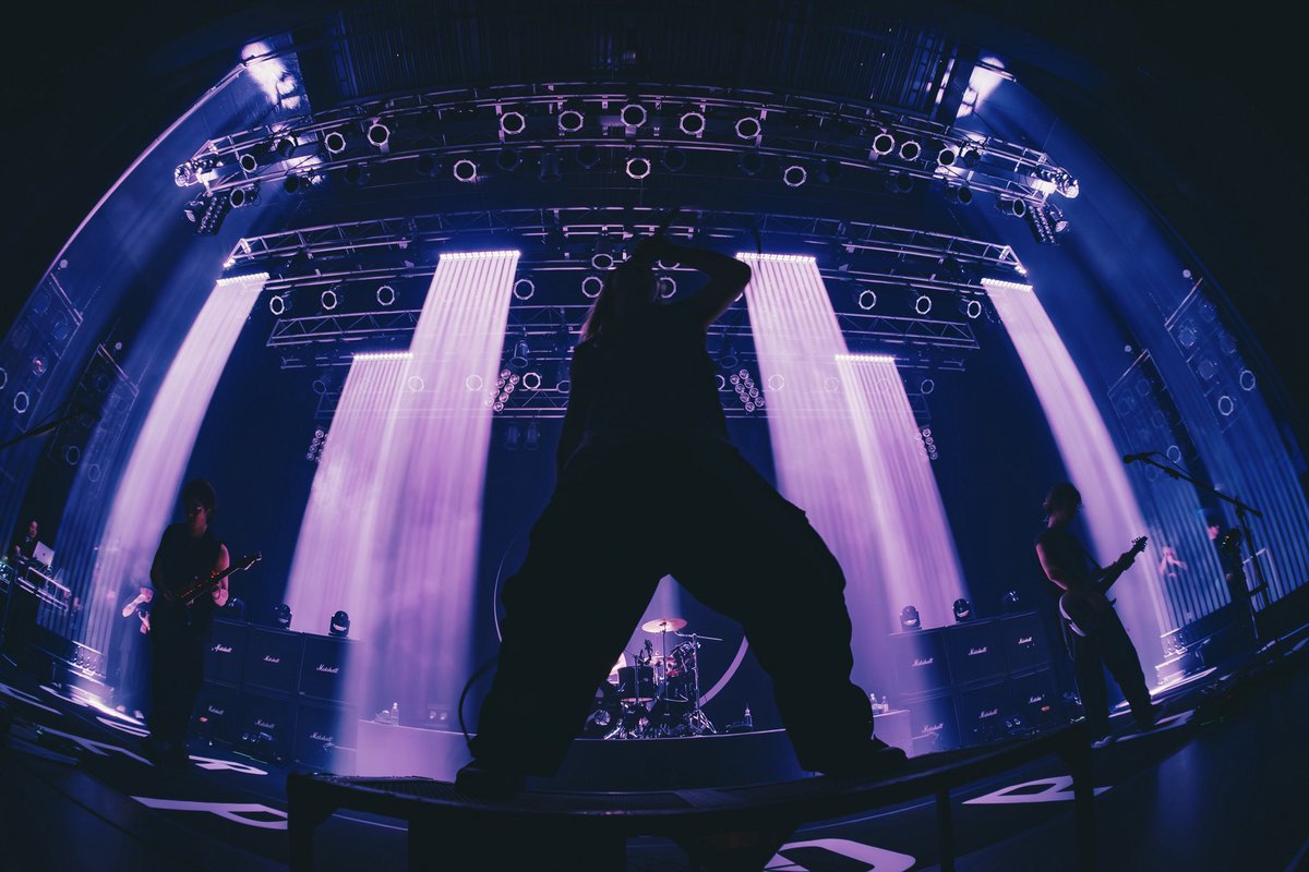 SSTPofficial's tweet photo. "State Of Mind Tour"
Spotify O-EAST

photo by @shotby_dm 

#survivesaidtheprophet #サバプロ #sstp #stateofmind https://t.co/nVCud4ZOQI