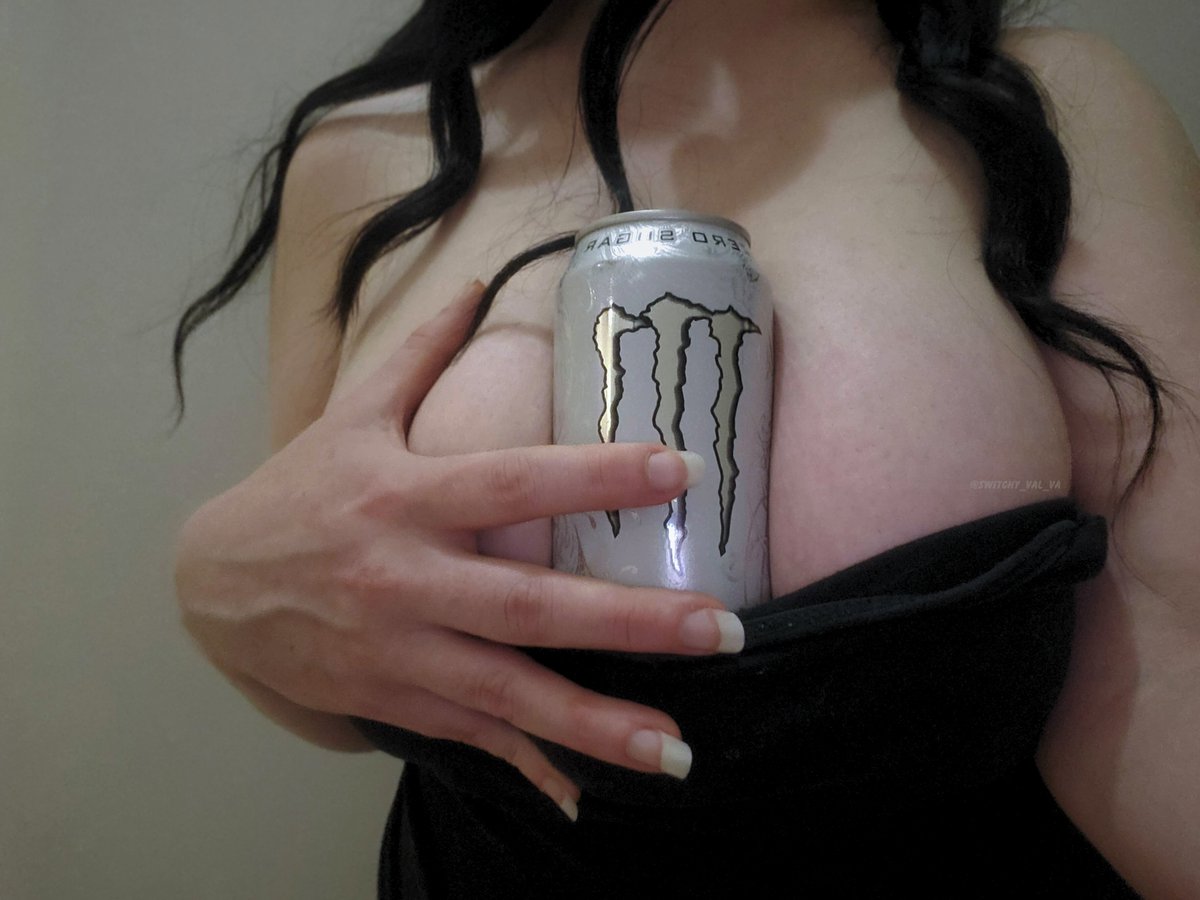 Goth Mommy tweet media