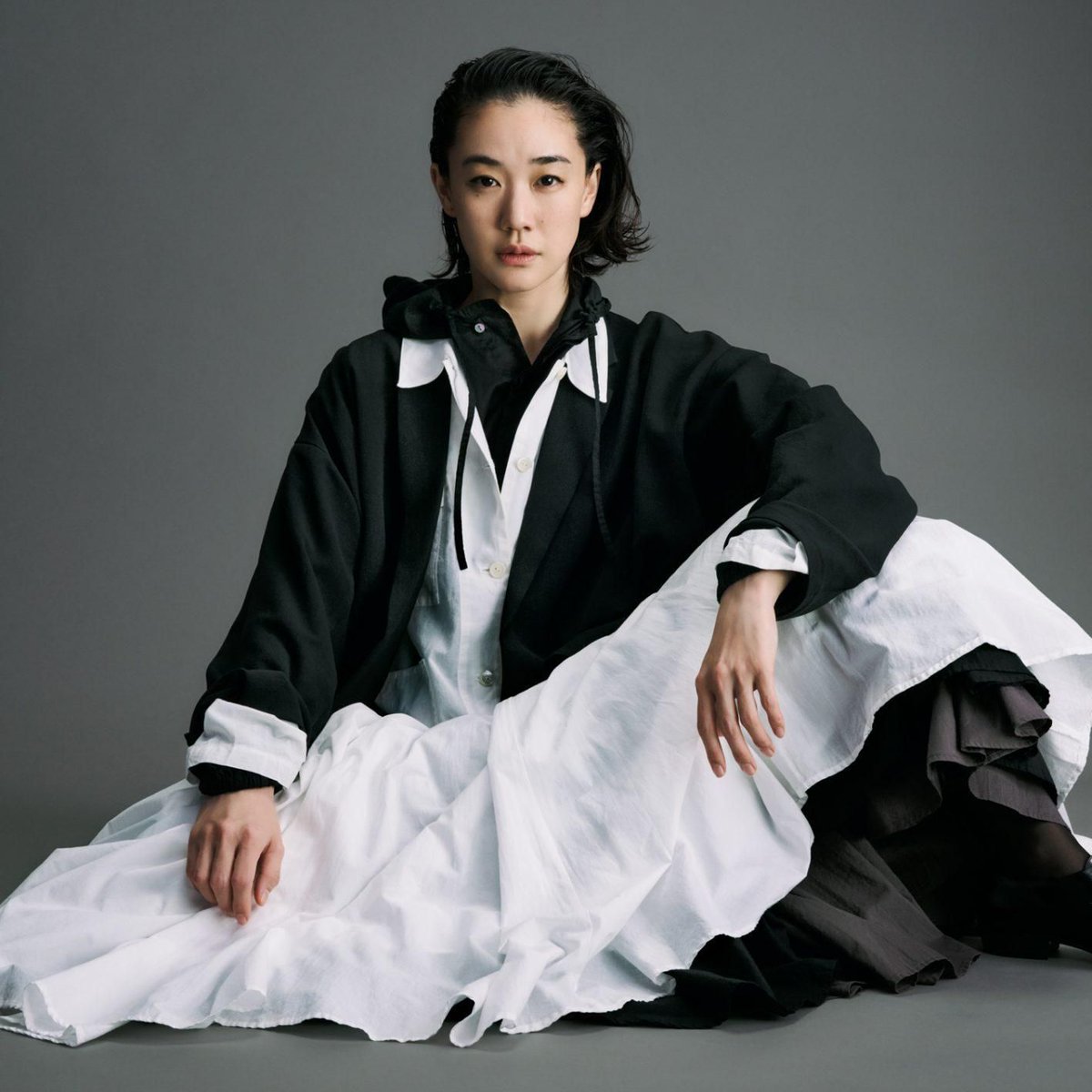 【期間限定50%OFF】蒼井優サインインポラロイド写真 ミズイロインド〉× 蒼井優 一瞬にして視線をとらえる強い光と柔らかな