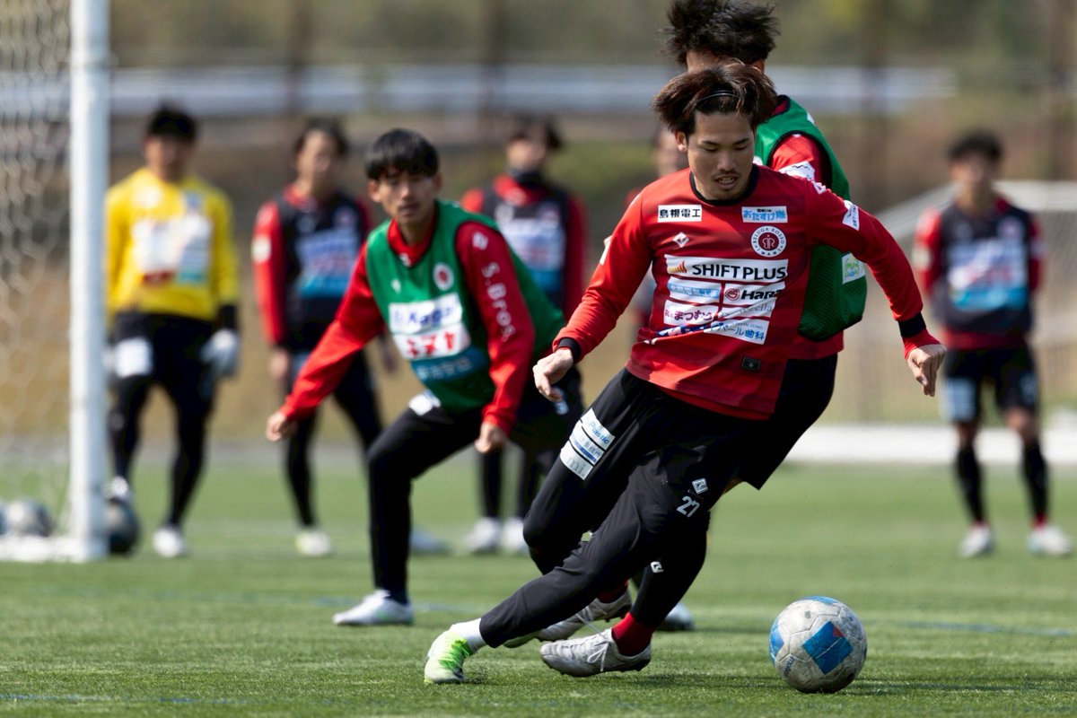 BELUGAROSSO's tweet photo. 明日は、第30回島根県サッカー選手権大会決勝🔴🔵 #天皇杯 出場権獲得をかけた戦いに挑みます!!🔴🔵

#常昇｜#ベルガロッソいわみ https://t.co/s44IiNRxAU