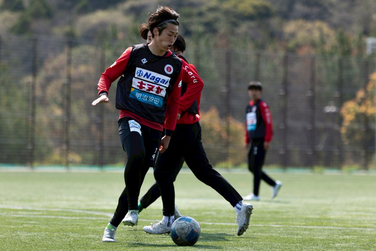 BELUGAROSSO's tweet photo. 明日は、第30回島根県サッカー選手権大会決勝🔴🔵 #天皇杯 出場権獲得をかけた戦いに挑みます!!🔴🔵

#常昇｜#ベルガロッソいわみ https://t.co/s44IiNRxAU