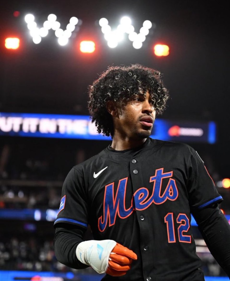 SleeperMets's tweet photo. AURA. 

FRANCISCO LINDOR, CAPTAIN OF THE NEW YORK METS 😮‍💨😮‍💨 https://t.co/vBmuG3WexF