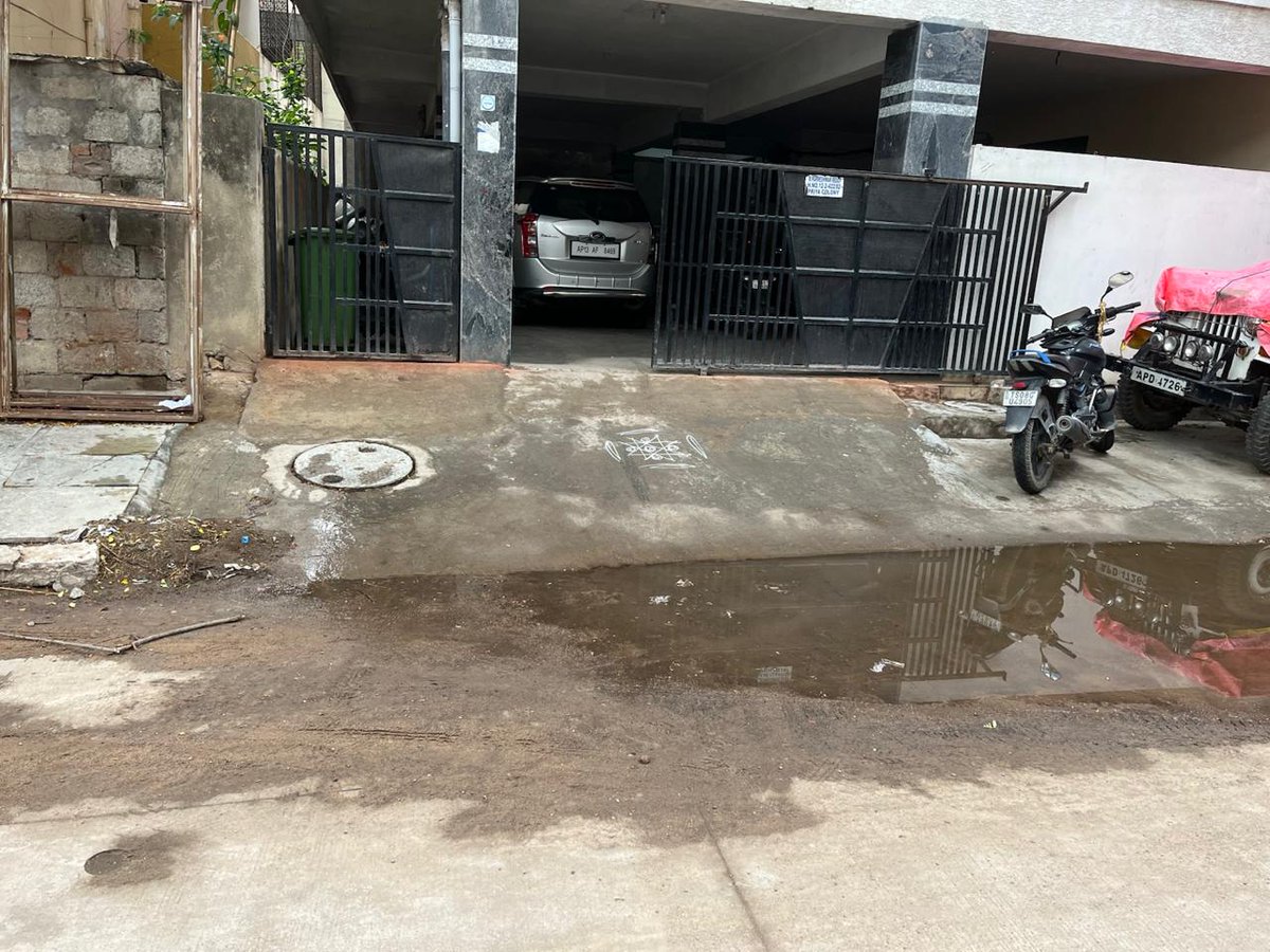 shashank21043's tweet photo. Dear @HMWSSBOnline continues over flow of drain that to infront of home please take the action ASAP https://t.co/PX2f7LttXk
