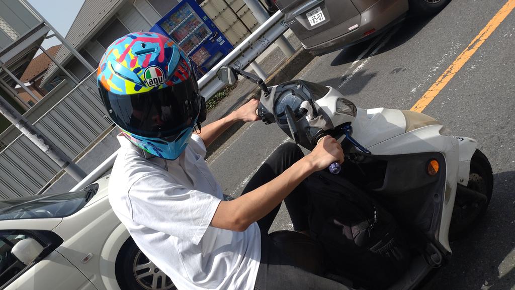 zuka_500four's tweet photo. こわ。。 https://t.co/useGpVyBEj