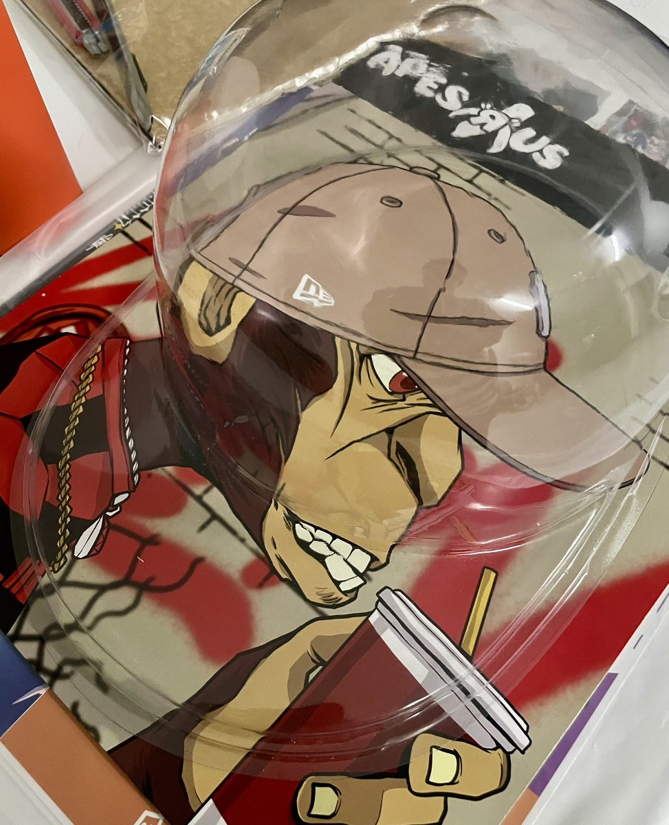 Revamped the packaging for our 
New Era x <a href="/ApesRus_io/">ARU (Apes R Us)</a>
Designed to elevate every drop.
The plan is each release will comes with collectible packaging, turning every collection into a piece of art.