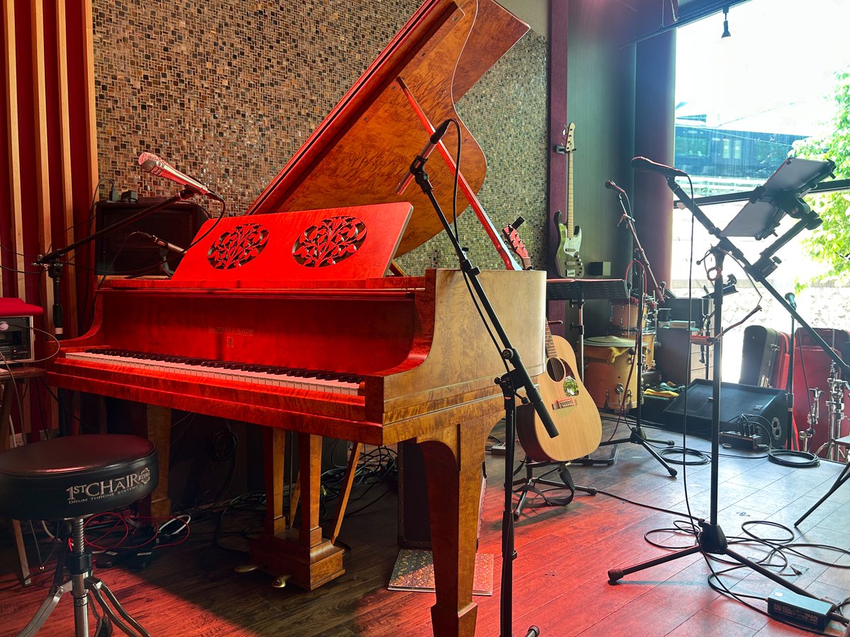 gomagirou's tweet image. 今日はこれからオシャレ空間でライブ✨️
 #宇海 #UUMI #HOWMANYTIMES