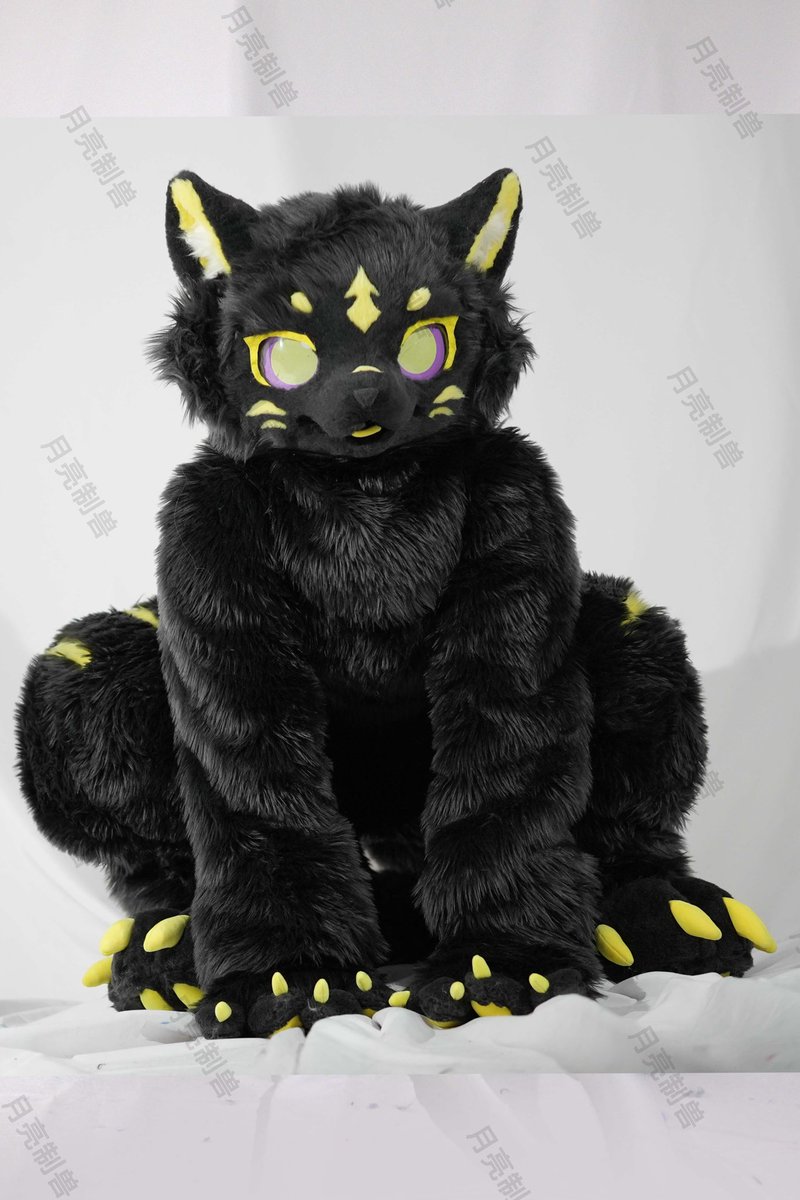 amoonifito's tweet photo. commission 
cat～
tag: #furry #fursuit https://t.co/7vWdruKuSO