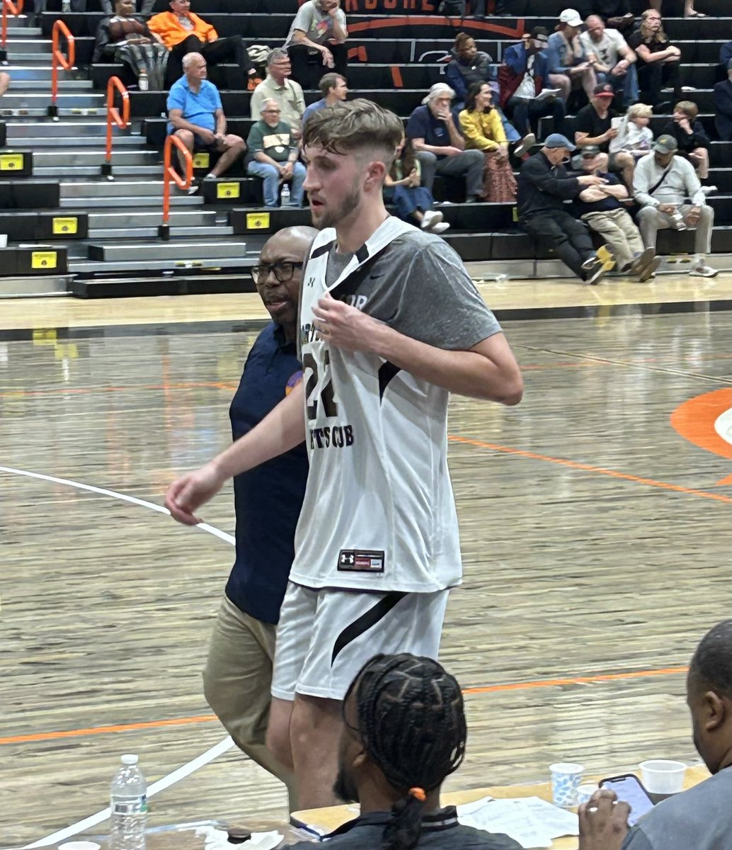 Trent Markwith (@tmarkwith14) on Twitter photo Andrew Carr led his team with 19 points in Friday’s final PIT game. Knocked down 3 of his 6 3-point attempts and made things easy on himself by making good decisions on when to roll or pop out of ball-screens.
<a href="/apc_andrew/">Andrew Carr</a> Andrew Carr led his team with 19 points in Friday’s final PIT game. Knocked down 3 of his 6 3-point attempts and made things easy on himself by making good decisions on when to roll or pop out of ball-screens.
<a href="/apc_andrew/">Andrew Carr</a>