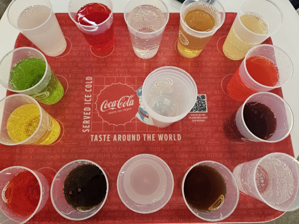DTLVTOUR's tweet image. Coke Flight Around the World $17 Good Deal for Strip Pricing  @CocaCola @Vegas @DTLVTOUR
