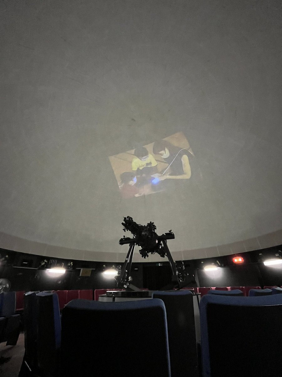 ji6pls's tweet photo. プラネタリウムで休憩🪐
鹿児島県立博物館 https://t.co/wMnMIPhU3f