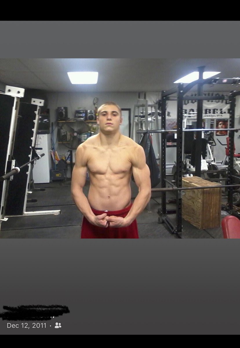 QueenRawwsta's tweet photo. @J_oshRizzo Bro came out the womb with muscles lol. Here he is at 14 https://t.co/sJ8QnSKVfS