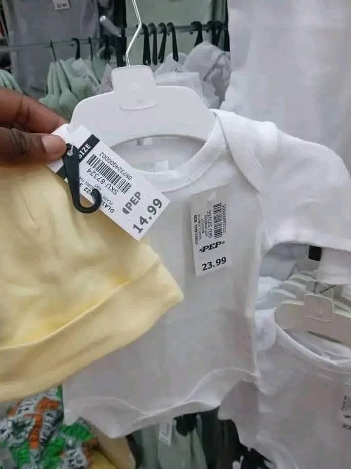 Ndi_Muvenda_'s tweet photo. Why do you say kids are expensive 😁😁 https://t.co/ttFSQtZ6uo