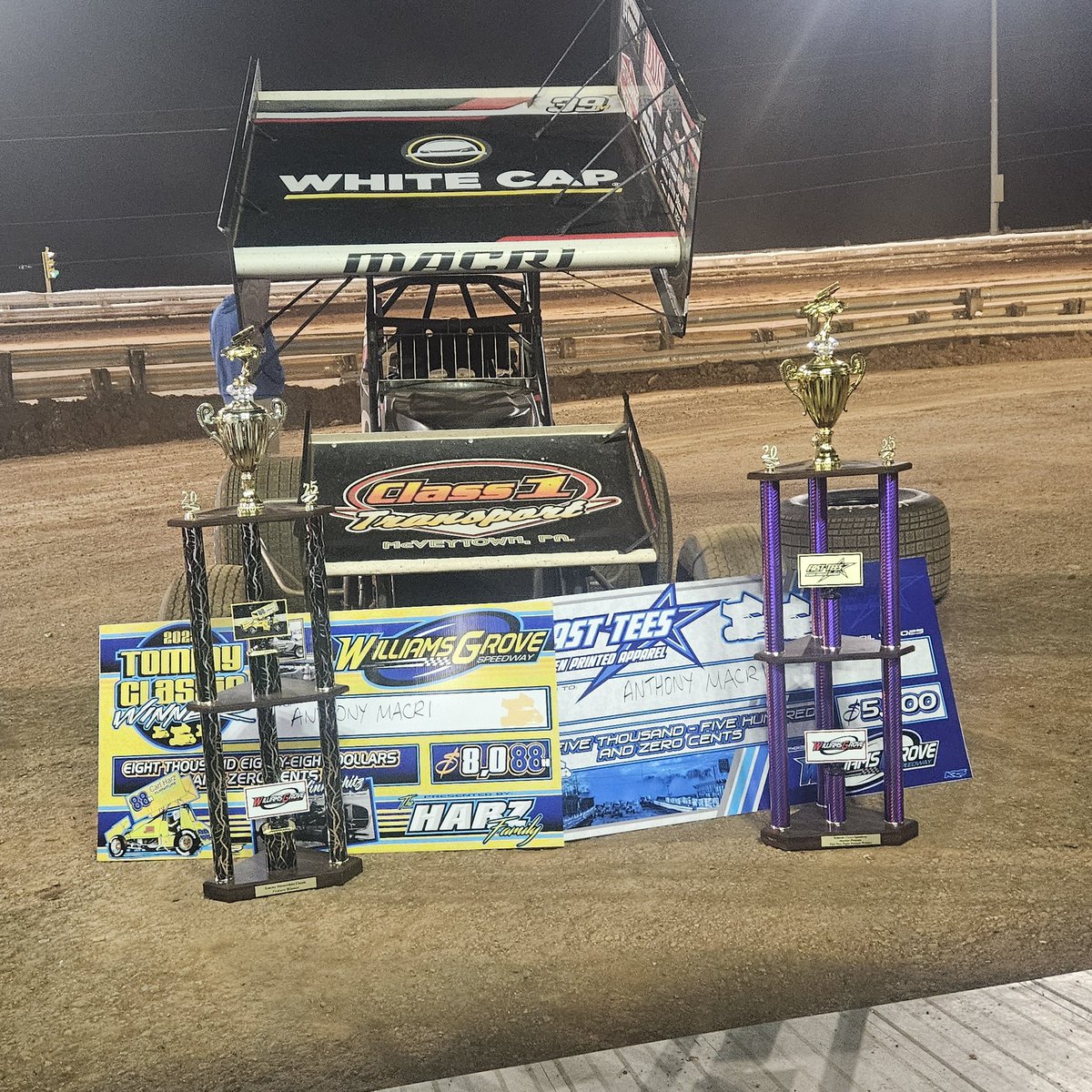 What a night. Thank you to everyone that makes this possible every week❗️🙌🏼  

More racing tomorrow✌🏼