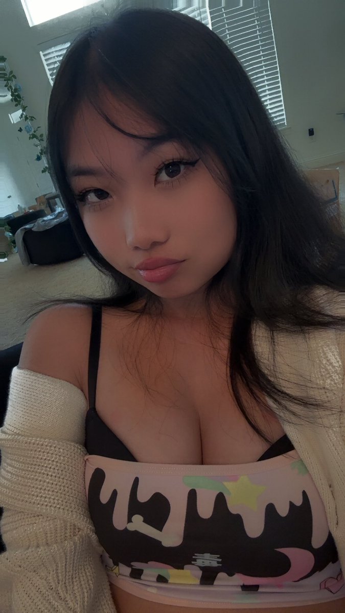 say “hi” then look at dms…