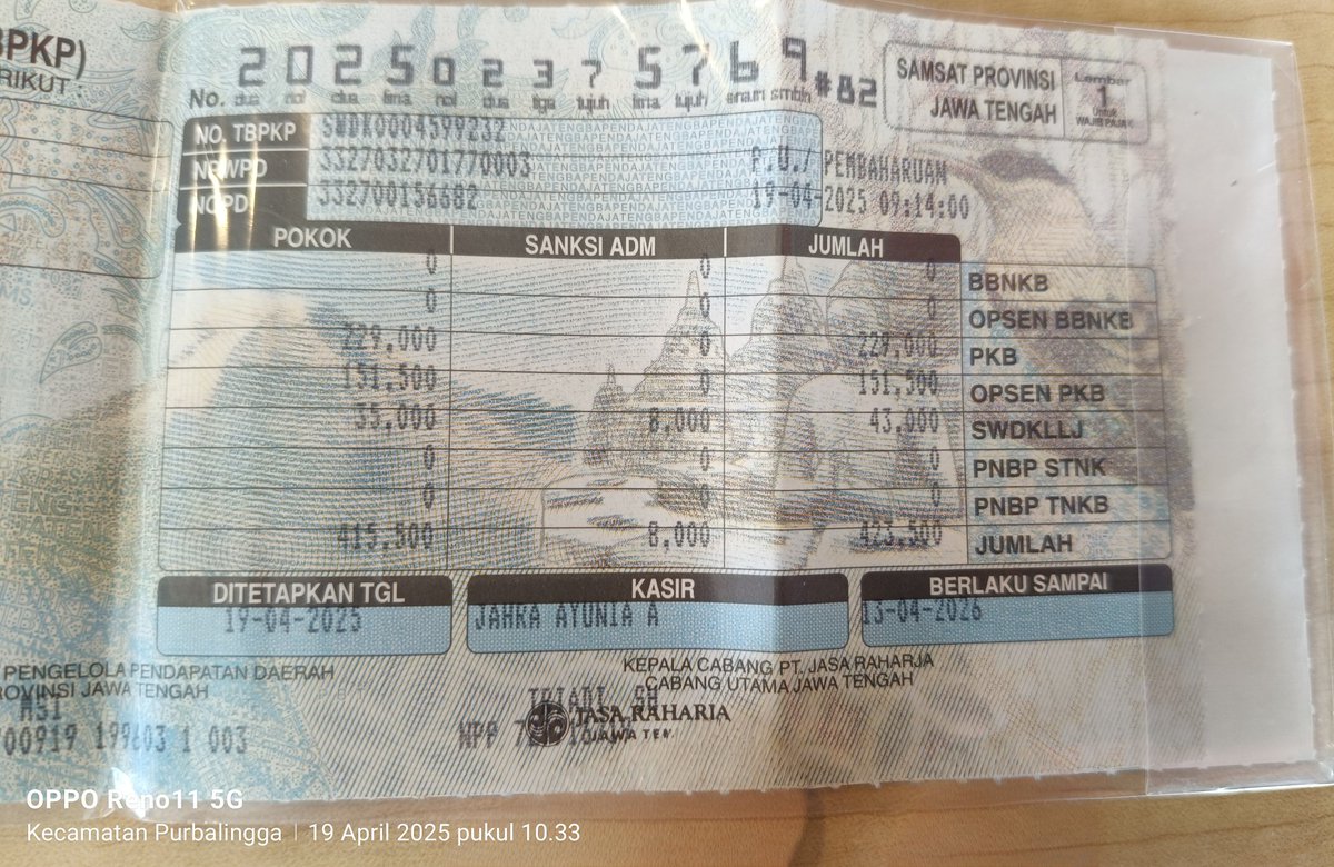 slam_b's tweet photo. @Jateng_Twit @humasjateng @anakdesaid Pajaknya sudah dibayarkan dan sesuai dengan informasi di aplikasi sakpole.. masyarakat Jateng juga mengakui ada kenaikan pajak dikarenakan pajak opsen sebesar 25 persen dari tahun sebelumnya https://t.co/H4nmV9anak