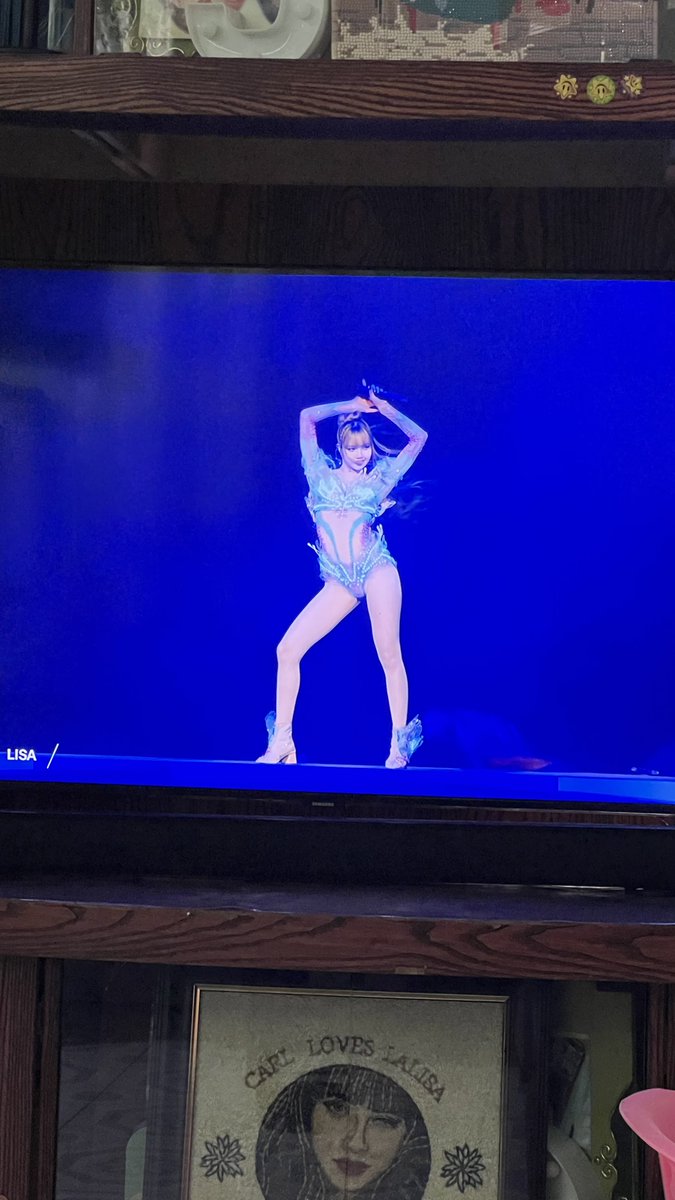 CarlPabs's tweet photo. I’m here for you our Rockstar Lisa! 🤘

ROCKSTAR LISA COACHELLA 
#LISACHELLA #Coachella2025 https://t.co/5J7cDEQgbW