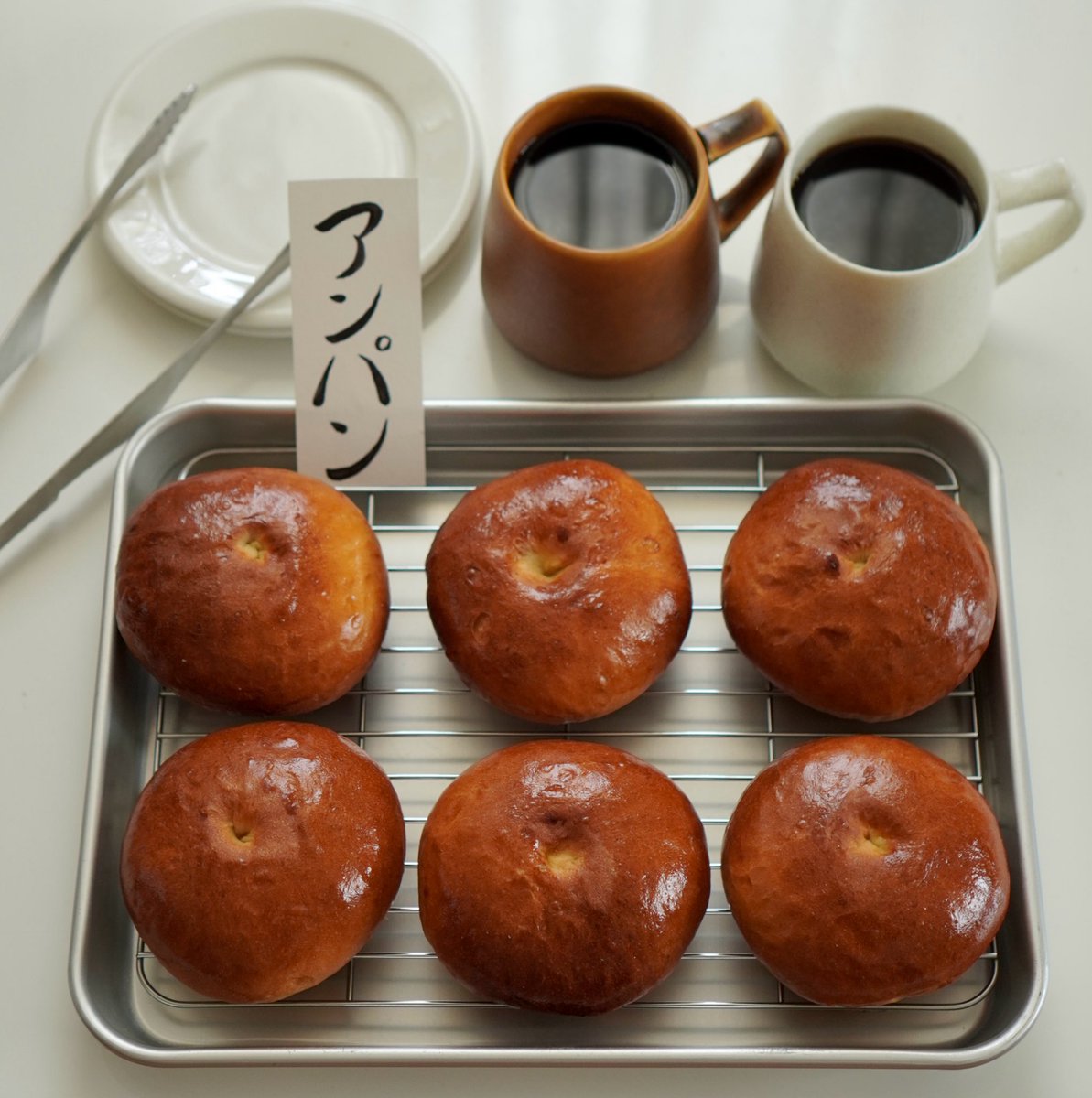 tokanokiroku's tweet photo. はじめて手作りあんぱん焼いた記念日☕️ https://t.co/2E9JeityHB