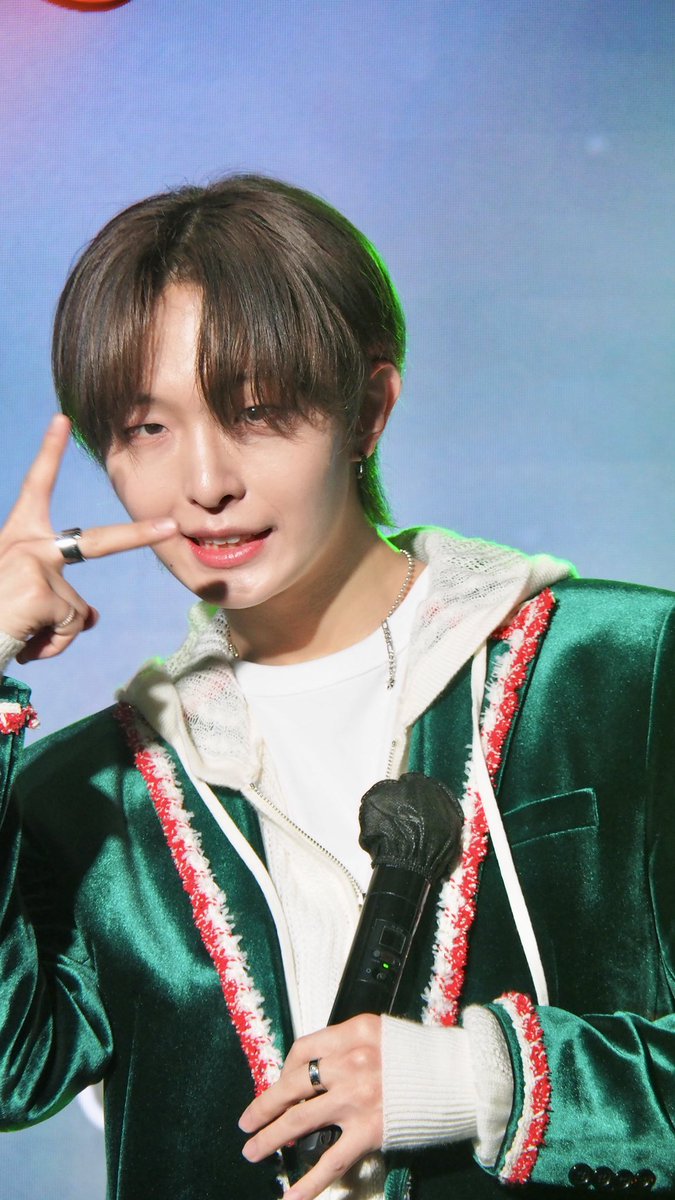 ntx_jm_o's tweet photo. 20250409 2부
𝑵𝑻𝑿 𝟐𝒏𝒅 𝑨𝒍𝒃𝒖𝒎 『𝑶𝑽𝑬𝑹_𝑻𝑹𝑨𝑪𝑲』
𝑹𝑬𝑳𝑬𝑨𝑺𝑬 𝑬𝑽𝑬𝑵𝑻 𝑰𝑵 𝑱𝑨𝑷𝑨𝑵
#XIHA #시하 #홍재민
#NTX #엔티엑스
#OVERTRACK #OVER_TRACK
#OVER_N_OVER #ONO
@NTX_OFFICIAL_ https://t.co/X8bgXiGj7e