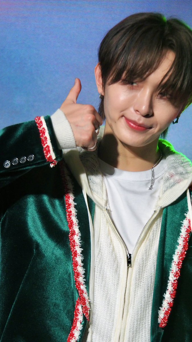 ntx_jm_o's tweet photo. 20250409 2부
𝑵𝑻𝑿 𝟐𝒏𝒅 𝑨𝒍𝒃𝒖𝒎 『𝑶𝑽𝑬𝑹_𝑻𝑹𝑨𝑪𝑲』
𝑹𝑬𝑳𝑬𝑨𝑺𝑬 𝑬𝑽𝑬𝑵𝑻 𝑰𝑵 𝑱𝑨𝑷𝑨𝑵
#XIHA #시하 #홍재민
#NTX #엔티엑스
#OVERTRACK #OVER_TRACK
#OVER_N_OVER #ONO
@NTX_OFFICIAL_ https://t.co/X8bgXiGj7e