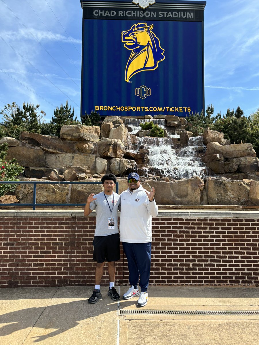 Jason Pereira (@qb_jasonp) on Twitter photo Had a good time <a href="/ucobronchofb/">UCO Football</a> junior day. Thanks for having me out.
<a href="/Coach_Harwell/">Jesse Harwell</a> <a href="/Coach_TPearson/">Thomas Pearson</a>
<a href="/gopher_football/">🏈Gopher Football🏈</a>
<a href="/CoachKenRoss/">Kenchee Ross</a> Had a good time <a href="/ucobronchofb/">UCO Football</a> junior day. Thanks for having me out.
<a href="/Coach_Harwell/">Jesse Harwell</a> <a href="/Coach_TPearson/">Thomas Pearson</a>
<a href="/gopher_football/">🏈Gopher Football🏈</a>
<a href="/CoachKenRoss/">Kenchee Ross</a>